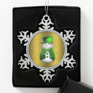 Niedlicher Schneemann in grüner Velvet Schneeflocken Zinn-Ornament