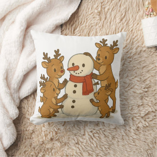 Niedlicher Schneemann und Rentier Winterkissen Kissen