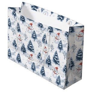 Niedlicher Schneemann und schneebedeckte Bäume fro Große Geschenktüte
