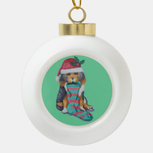 niedlicher, schwarz-brauner Welpe, zu Weihnachten  Keramik Kugel-Ornament