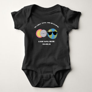 Niedlicher Solar-Eclipse-Individuelle Name und Dat Baby Strampler