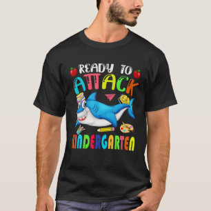 Niedlicher Sonnenhai bereit zum Angriff Kindergart T-Shirt