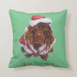 Niedlicher Spaniel-Hund zu Weihnachten gekleidet Kissen