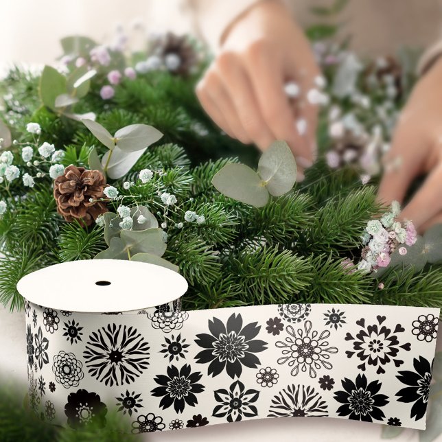 Niedlicher Spaß Modernes Schwarz-Weiß-Muster Satinband (Von Creator hochgeladen)