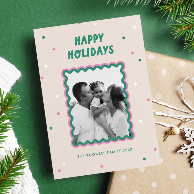 Niedlicher Squiggle Frame Rosa + Grünes Happy Feiertagskarte (cute and fun holiday photo card with squiggle frame in pink and green)