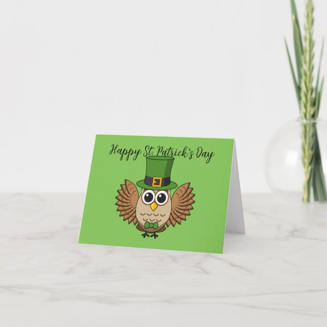 Niedlicher St. Patrick's Day Owl Cartoon | Text hi Karte (Vorderseite)
