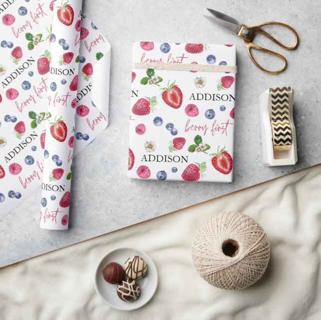 Niedlicher Strawberry-Geburtstag Geschenkpapier (Kunsthandwerk)