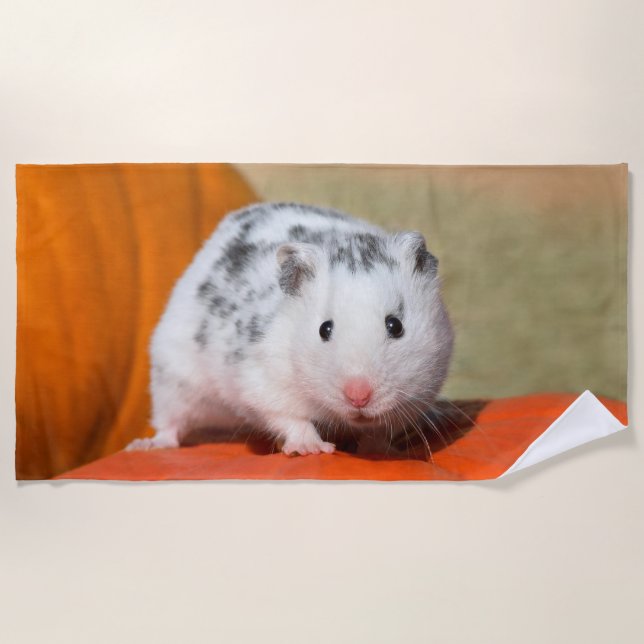 Niedlicher syrischer Hamster White Black Gepunktet Strandtuch (Vorderseite)