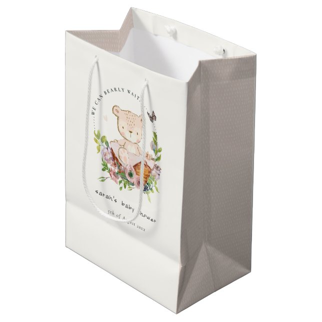 Niedlicher Teddybär in Blume Basket Pink Babydusch Mittlere Geschenktüte (Vorderseite Schrägansicht)