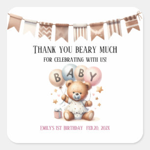 Niedlicher Teddybär mit Balloons und Geschenken Quadratischer Aufkleber