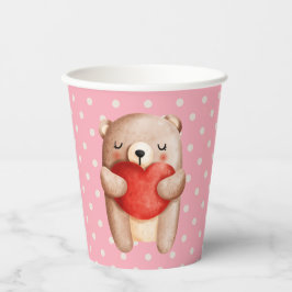 Niedlicher Teddybär mit einem roten Herz Pappbecher