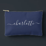 Niedlicher Trendskriptname Personalisiert Navy Blu Zubehörtasche<br><div class="desc">Niedlicher Trendy Script Name Personalisiert Accessory Pouch in Navy Blue</div>