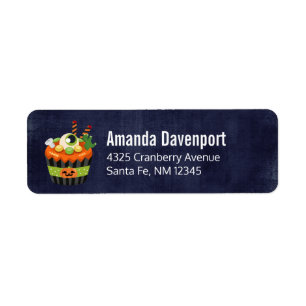 Niedlicher und grauenhafter Halloween Cupcake mit 