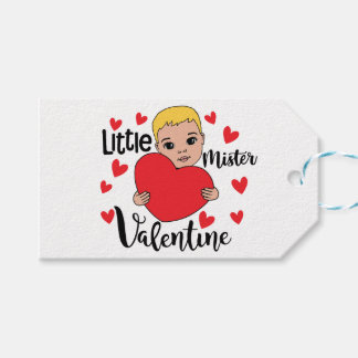 Niedlicher Valentine Boy Holding Herzstück Geschenkanhänger