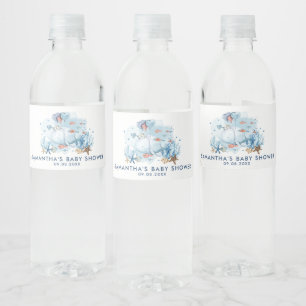 Niedlicher Wal unter der Wasserspülung