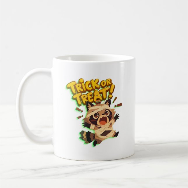 Niedlicher Waschcoon in Mumie-Kostüm mit Trick ode Kaffeetasse (Links)