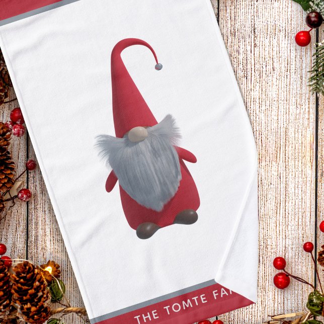 Niedlicher Weihnachtsgenom Name Rot und Weiß Handtuch (A cute Christmas gnome with a hat on his head. Just add your name to the stripe that is red)