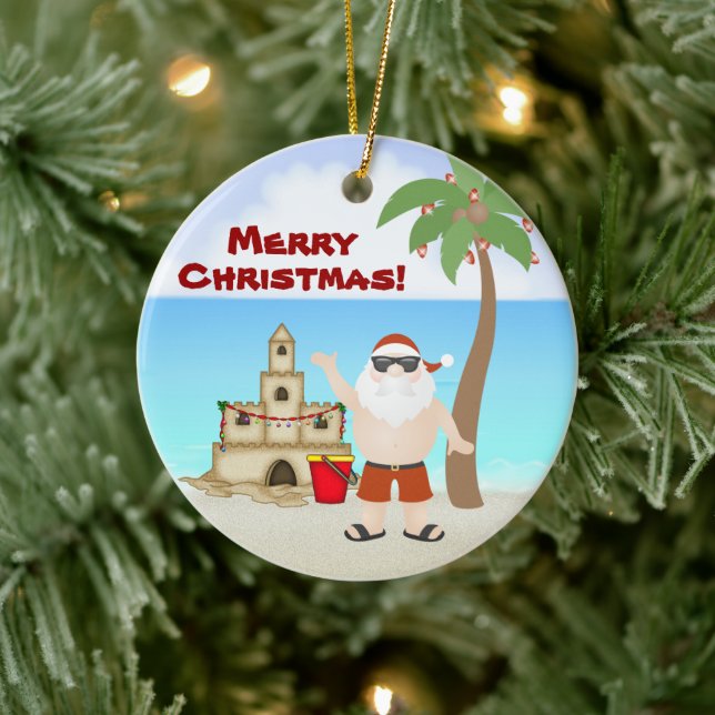 Niedlicher Weihnachtsmann am Strand Frohe Weihnach Keramikornament (Baum)