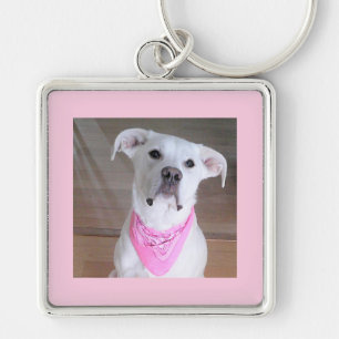 Niedlicher weißer Hund mit rosa Scarf Schlüsselanhänger