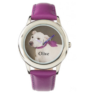 Niedlicher weißer Welpenhund mit Lila Scarf Girly Armbanduhr