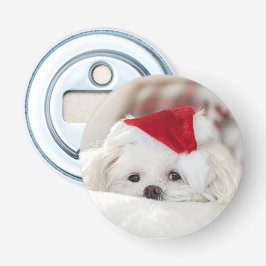 Niedlicher Weißhund in einem Red Christmas Hat Flaschenöffner