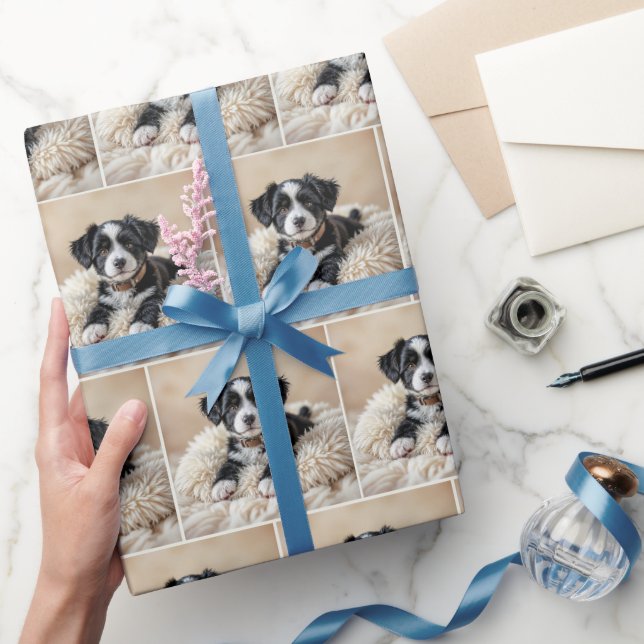 Niedlicher Welpe auf dem Pelzkissen Geschenkpapier (Schenken)