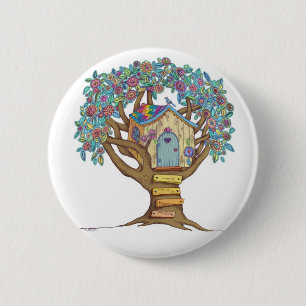 Niedlicher, wunderlicher illustrierter Treehouse Button