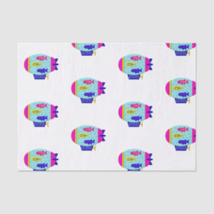 Niedlicher Zebrafisch in einem Zeppelin Seidenpapier
