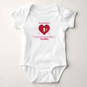 Niedliches Baby 1. Valentinstag Personalisiert Baby Strampler
