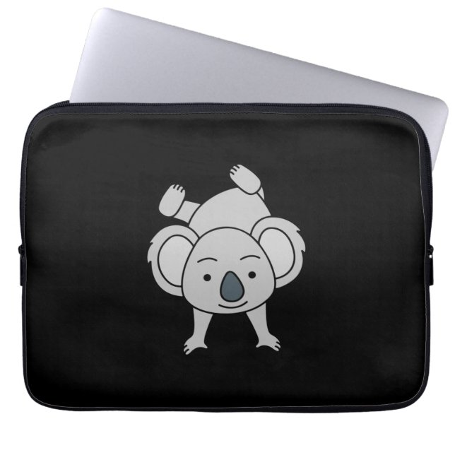 Niedliches Baby Koala mit einem Lächeln auf einem  Laptopschutzhülle (Vorderseite)