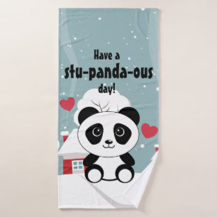 Niedliches Baby Panda im Winterschnee grau Badhandtuch Set