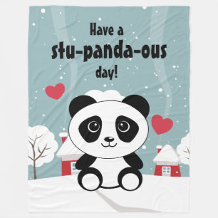 Niedliches Baby Panda im Winterschnee grau Fleecedecke