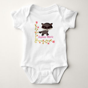 Niedliches Baby Raccoon mit Blume Baby Strampler