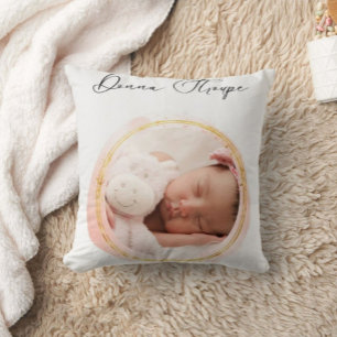Niedliches Baby schlafen Modernes Weiß Kissen