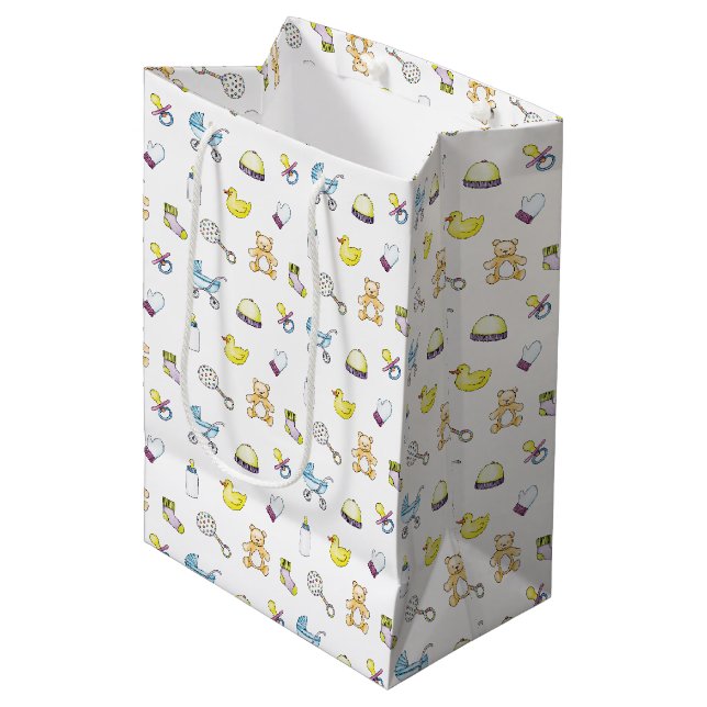 Niedliches Babyduschenmuster Mittlere Geschenktüte (Vorderseite Schrägansicht)