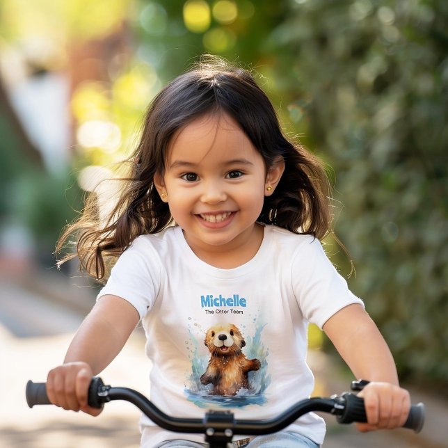 Niedliches Babymeer Otter in Wasser Splash Persona T-Shirt (Von Creator hochgeladen)