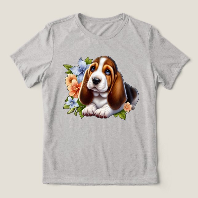 Niedliches Basset Hound Welpe Sitzen mit Blume Tri-Blend Shirt (Design Vorderseite)