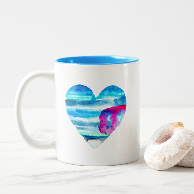 Niedliches blaues Herz Zweifarbige Tasse (Mit Donut)