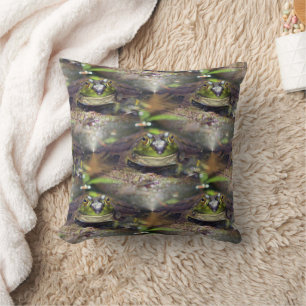 Niedliches Bullfrog-Gesichtsmuster Kissen