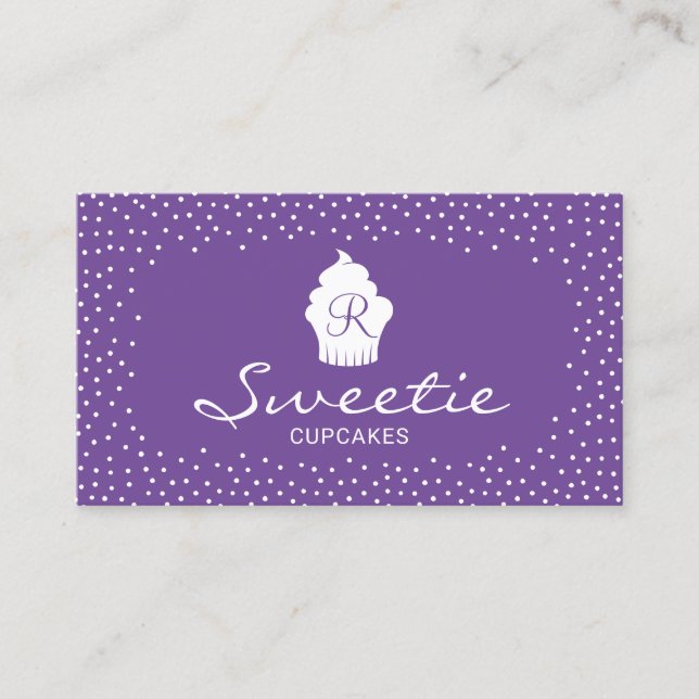 Niedliches Cupcake Logo Sweet Bakery Klasse Lila Visitenkarte (Vorderseite)
