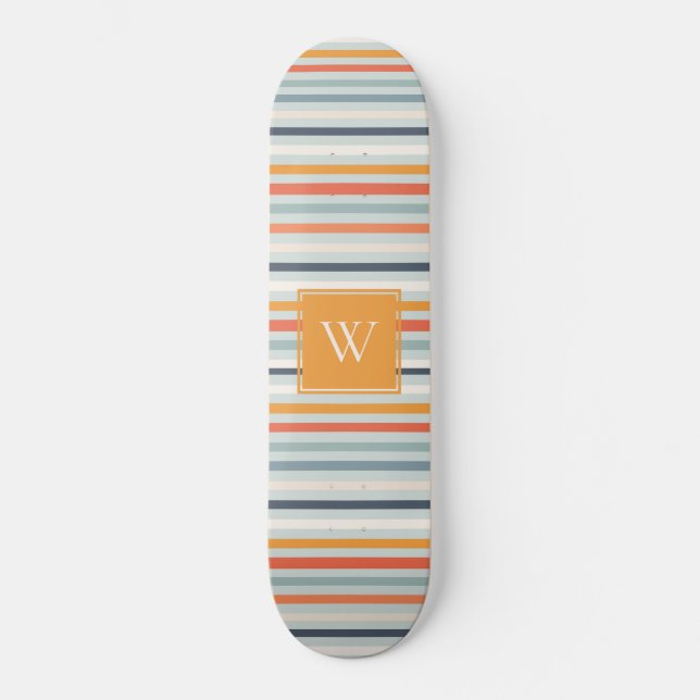 Niedliches dunkelorangefarbenes Muster Monogramm Skateboard (Vorderseite)