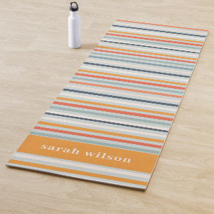 Niedliches, dunkelorangefarbenes Orange Streifen M Yogamatte
