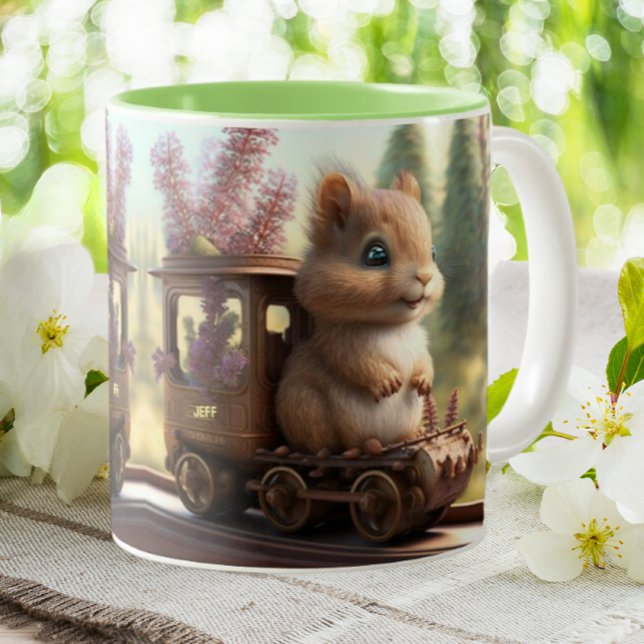 Niedliches Eichhörnchen auf einem Personalisierten Zweifarbige Tasse (Von Creator hochgeladen)