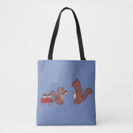 Niedliches Eichhörnchen, das einen Lastwagen der Tasche