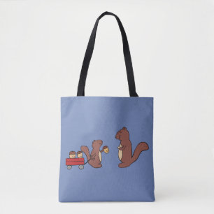 Niedliches Eichhörnchen, das einen Lastwagen der Tasche