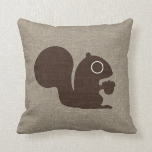 Niedliches Eichhörnchen mit Acorn-Imitaten Linens Kissen
