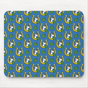Niedliches Einhorn auf St Patrick's Day Pattern Mousepad