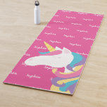 Niedliches Einhorn Rosa Personalisiert Yogamatte<br><div class="desc">Diese maßgeschneiderte Einhorn-Yoga-Matte ist ein großes personalisiertes Geschenk für ein Mädchen. Design verfügt über eine farbenprächtige einfarbige Illustration und einen modernen Script-Schriftart.</div>