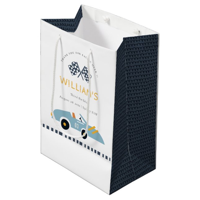 Niedliches, elegantes blaues Race Car Kinder jeden Mittlere Geschenktüte (Vorderseite Schrägansicht)