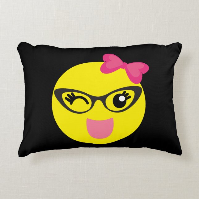 Niedliches Emoji Mädchen Dekokissen (Vorderseite)
